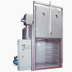 Circulating air tempering oven in a gas-tight version Circulating air tempering oven in a gas-tight version